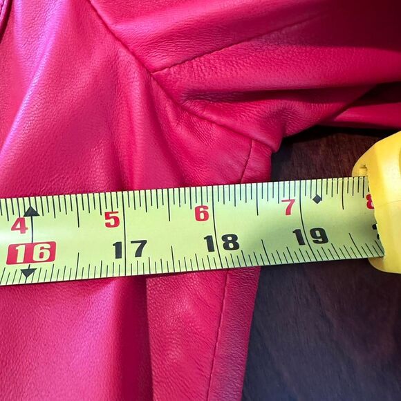 Ellen Tracy for Saks Fifth Avenue Red 100% leather jacket with an acetate lining - Picture 6 of 8